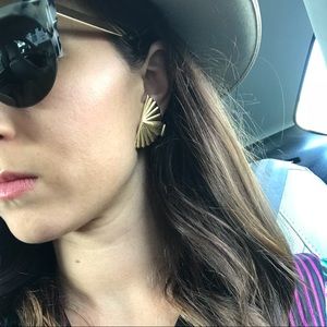 Meet your Posher, Mc